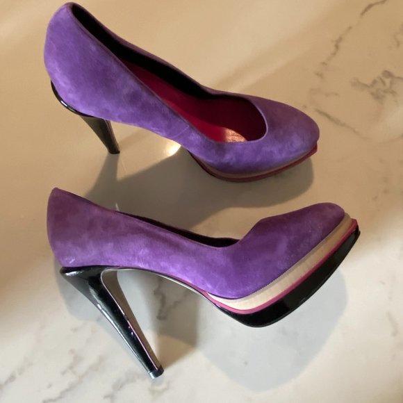 cole haan suede pumps w/ patent leather heels - Picture 1 of 9